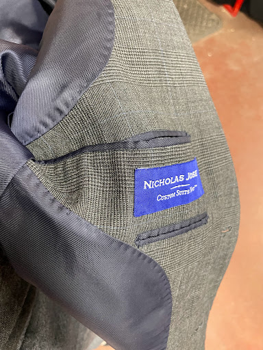 Thrift Store «Community Thrift Store», reviews and photos, 3440 Grand Ave, Gurnee, IL 60031, USA