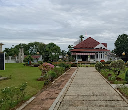 Internerinshuis van Boeng Karno in Bencoolen photo