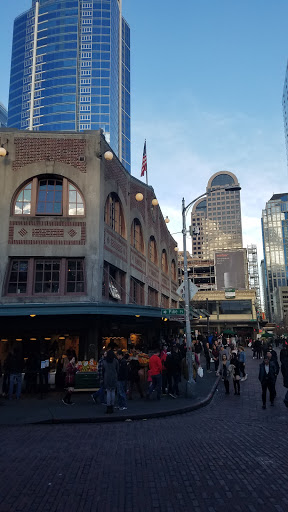 Pike Place Market, 85 Pike St, Seattle, WA 98101