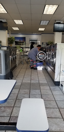 Laundromat «College Laundry», reviews and photos, 4756 N Pershing Ave, Stockton, CA 95207, USA