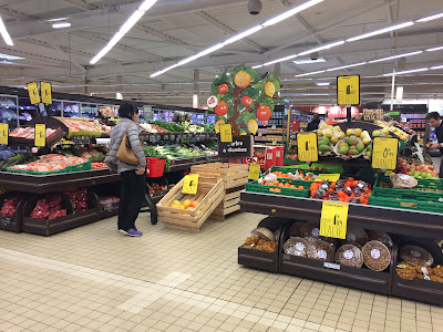 Market Jouy-Le-Moutier à Jouy-le-Moutier