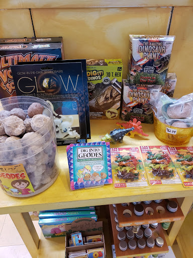 Toy Store «Alakazam Toys & Gifts», reviews and photos, 100 E Main St, Charlottesville, VA 22902, USA