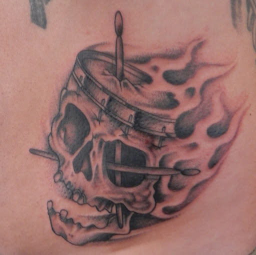 Tattoo Shop «Lady Luck Tattoo Studio», reviews and photos, 220 N Benton St, Woodstock, IL 60098, USA