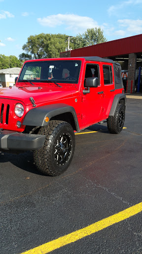 Auto Repair Shop «Auto Plus, Inc.», reviews and photos, 1175 N Farnsworth Ave, Aurora, IL 60505, USA