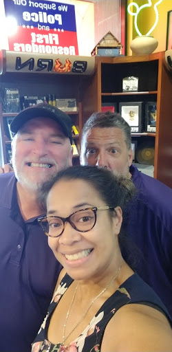 Tobacco Shop «Burn Premium Cigar Specialists», reviews and photos, 409 Burnsville Pkwy, Burnsville, MN 55337, USA