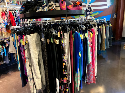 Thrift Store «Discover Goodwill Circle Retail Center», reviews and photos