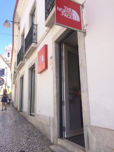 Stores to buy women's beige vests Lisbon