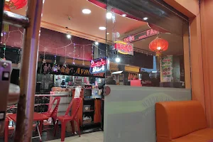 Hot n Chilli Chinese Cuisine image