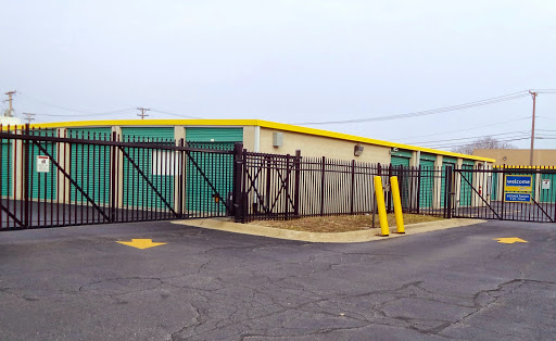 Self-Storage Facility «Compass Self Storage», reviews and photos, 32000 John R Rd, Madison Heights, MI 48071, USA