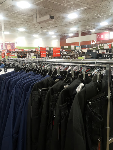 Clothing Store «K&G Fashion Superstore», reviews and photos, 895 E Kemper Rd, Springdale, OH 45246, USA