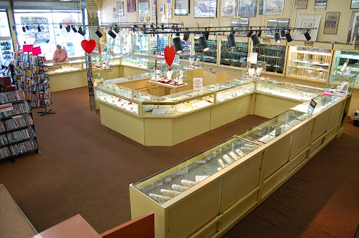 Pawn Shop «Peoples Pawn & Jewelry - Lauderdale Lakes», reviews and photos, 3260 N State Rd 7, Lauderdale Lakes, FL 33319, USA