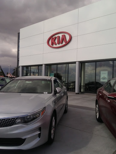 Kia Dealer «Valley Kia of Fontana», reviews and photos, 16272 S Highland Ave, Fontana, CA 92336, USA