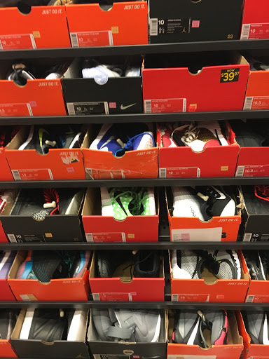 Sporting Goods Store «Nike Factory Store», reviews and photos, 447 Great Mall Dr #484, Milpitas, CA 95035, USA
