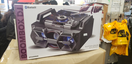 Electronics Store «DB Electronics», reviews and photos, 19 Clifton Ave, Lakewood, NJ 08701, USA