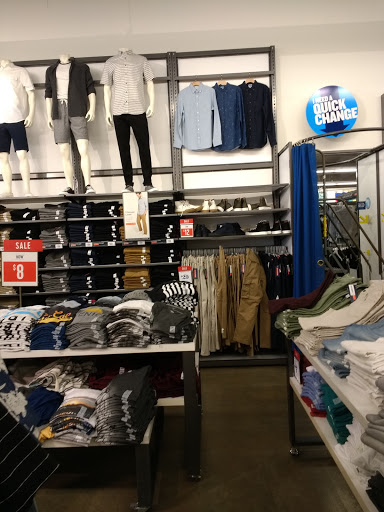 Clothing Store «Old Navy», reviews and photos, 9155 W Stockton Blvd, Elk Grove, CA 95758, USA