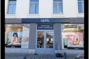 April Watermael - Parfumerie & Institut de Beauté image