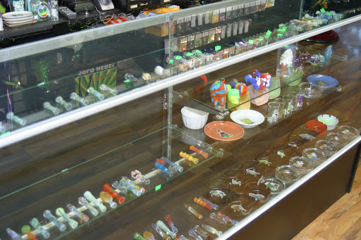 Tobacco Shop «Hypnotized Smoke Shop», reviews and photos, 2967 Patterson Rd, Florissant, MO 63031, USA