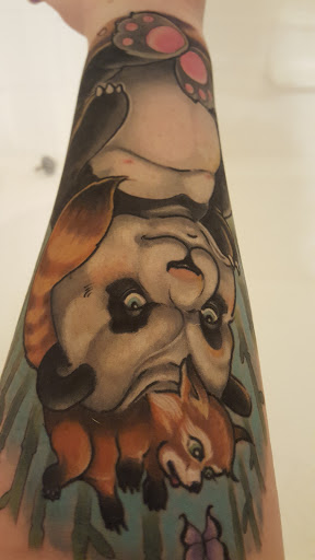 Tattoo Shop «Divinity Tattoo», reviews and photos, 2126 E Cactus Rd, Phoenix, AZ 85022, USA