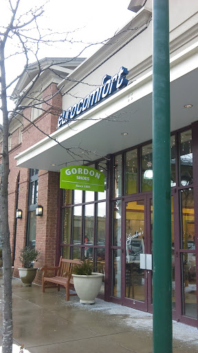 Shoe Store «Gordon Shoes», reviews and photos, 108 W Bridge St, Homestead, PA 15120, USA