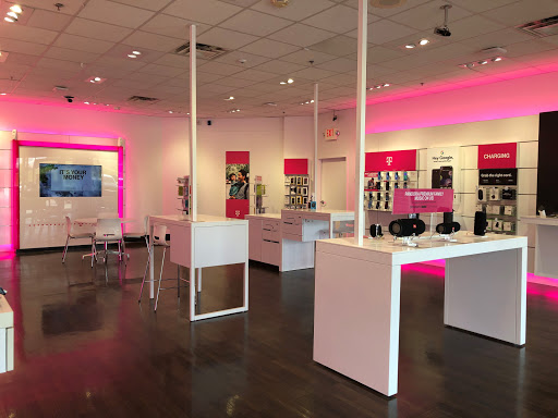 Cell Phone Store «T-Mobile», reviews and photos, 911 Market Pl Blvd #6, Cumming, GA 30041, USA