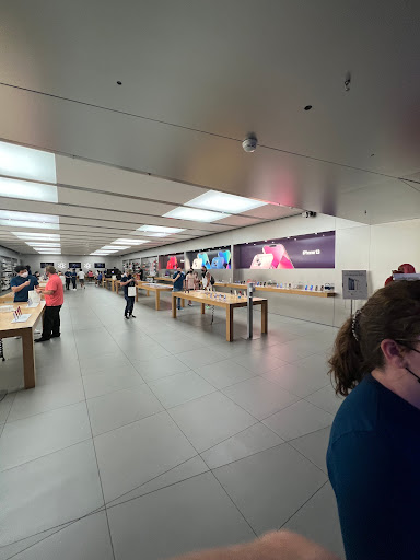 Computer Store «Apple The Forum Shops», reviews and photos, 3500 S Las Vegas Blvd, Las Vegas, NV 89109, USA