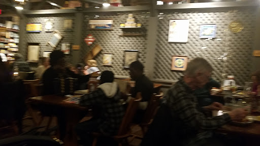 American Restaurant «Cracker Barrel Old Country Store», reviews and photos, 825 Marketplace Blvd, Hamilton Township, NJ 08691, USA
