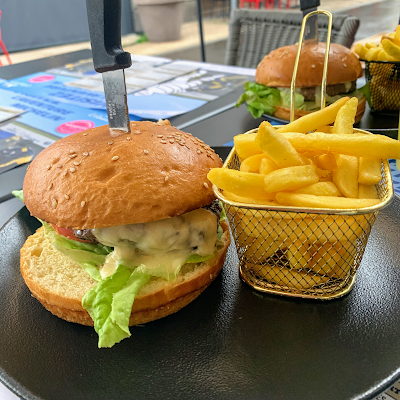 Ben's Burgers à Murol