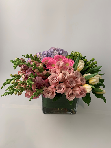 Florist «Blossoms», reviews and photos, 33866 Woodward Ave, Birmingham, MI 48009, USA