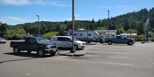 Grocery Store «Rays Food Place», reviews and photos, 1555 Oregon St, Port Orford, OR 97465, USA