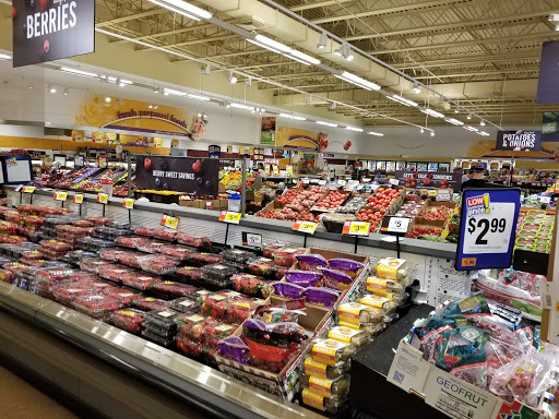 Grocery Store «Super Stop & Shop», reviews and photos, 600 Kinderkamack Rd, Emerson, NJ 07630, USA