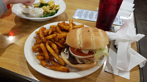 Seafood Restaurant «Blow fly inn», reviews and photos, 1201 Washington Ave, Gulfport, MS 39507, USA