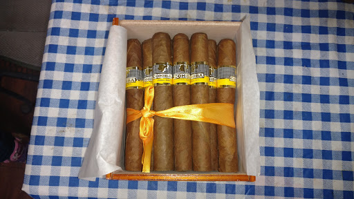 Cigar Shop «Modern Smoke Shop», reviews and photos, 19758 Sherman Way, Winnetka, CA 91306, USA