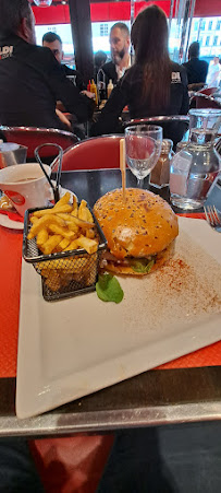 Hamburger du Restaurant Café Madeleine Paris - n°16