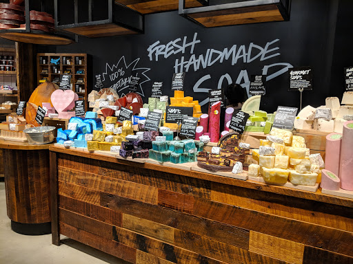 Cosmetics Store «LUSH», reviews and photos, 575 Bellevue Way NE #128, Bellevue, WA 98004, USA