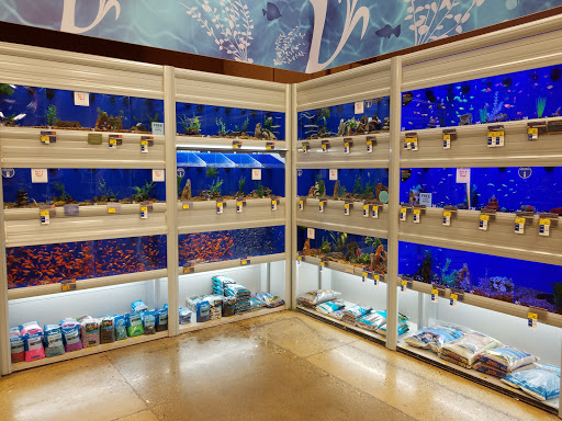 Pet Supply Store «PetSmart», reviews and photos, 700 N Milwaukee Ave, Vernon Hills, IL 60061, USA