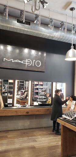MAC Cosmetics, 1107 Lincoln Rd, Miami Beach, FL 33139, USA, 