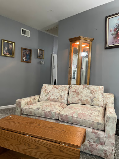 Used Furniture Store «Second Hand Rose Resale / Thrift Shoppe», reviews and photos, 332 N Seneca St, Wichita, KS 67203, USA