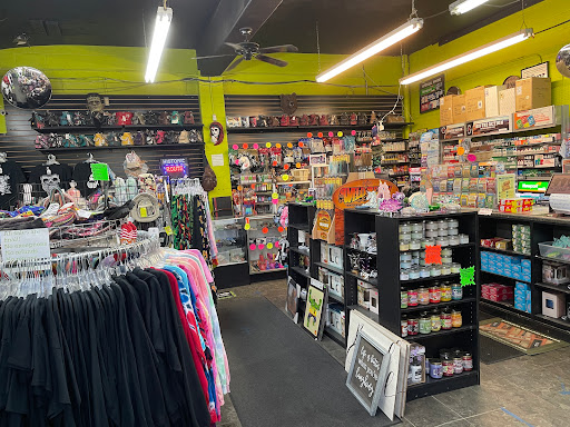 Tobacco Shop «Discount Tobacco», reviews and photos, 2117 W 8th St, Muncie, IN 47302, USA