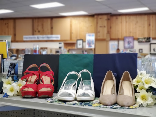 Thrift Store «Top Notch Thrift Store», reviews and photos, 1844 Columbia Blvd, St Helens, OR 97051, USA