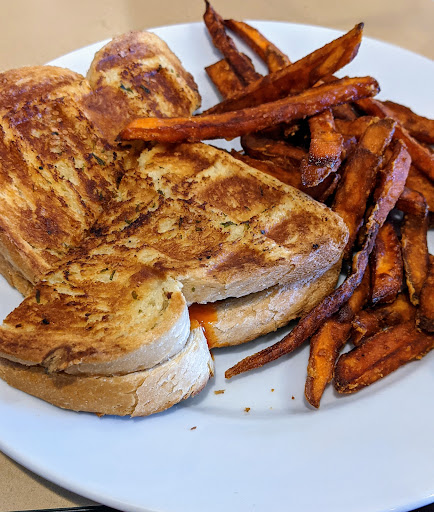 American Restaurant «Newport Creamery», reviews and photos, 1256 Warwick Ave, Warwick, RI 02888, USA