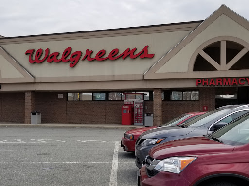 Walgreens, 572 Main St, Wakefield, MA 01880, USA, 