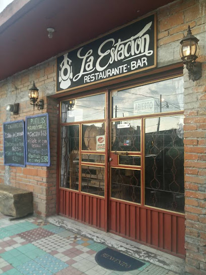 La Estacion Restaurante - C. Alvaro Obregón 9, Ejidal, 90250 Tlaxco, Tlax., Mexico