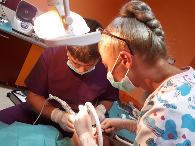Cabinet Stomatologic Ungureanu Beatrice Florina - Dentist