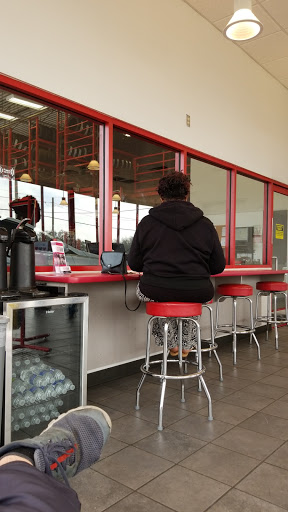 Tire Shop «Discount Tire Store - Round Rock, TX», reviews and photos, 3115 S Interstate 35, Round Rock, TX 78664, USA