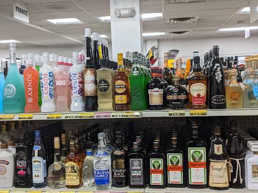 Liquor Store «Tiverton Liquor Store», reviews and photos, 65 Main Rd, Tiverton, RI 02878, USA