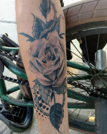 Tattoo Shop «Avenue Tattoo», reviews and photos, 472 W Highland Ave, San Bernardino, CA 92405, USA