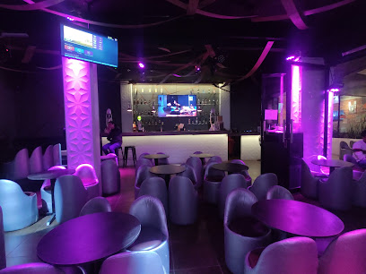 El Canta Karaoke Bar
