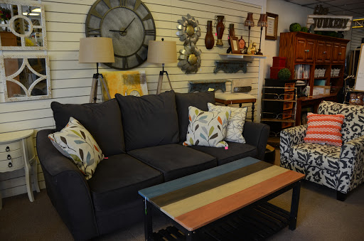 Consignment Shop «The Junkery», reviews and photos, 1221 Broadway Ave, Bowling Green, KY 42104, USA