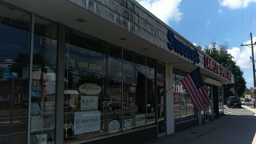 Gun Shop «Camp-Site Sport Shop Inc», reviews and photos, 1877 New York Ave, Huntington Station, NY 11746, USA