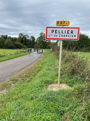La ferme des petites plumes à Charcier